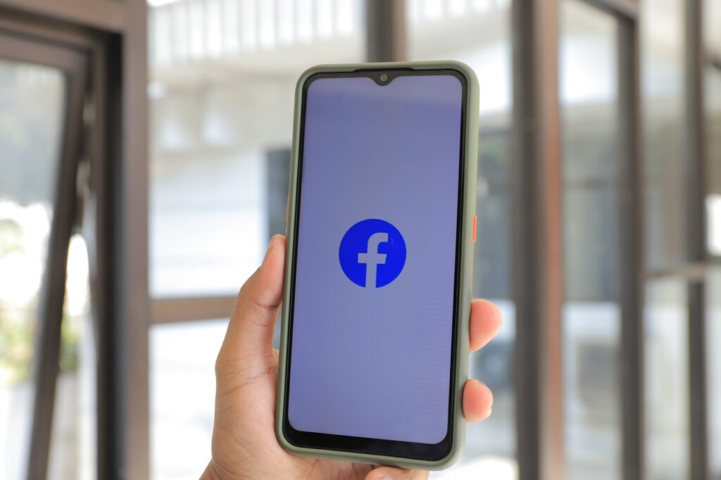 Facebook обновления