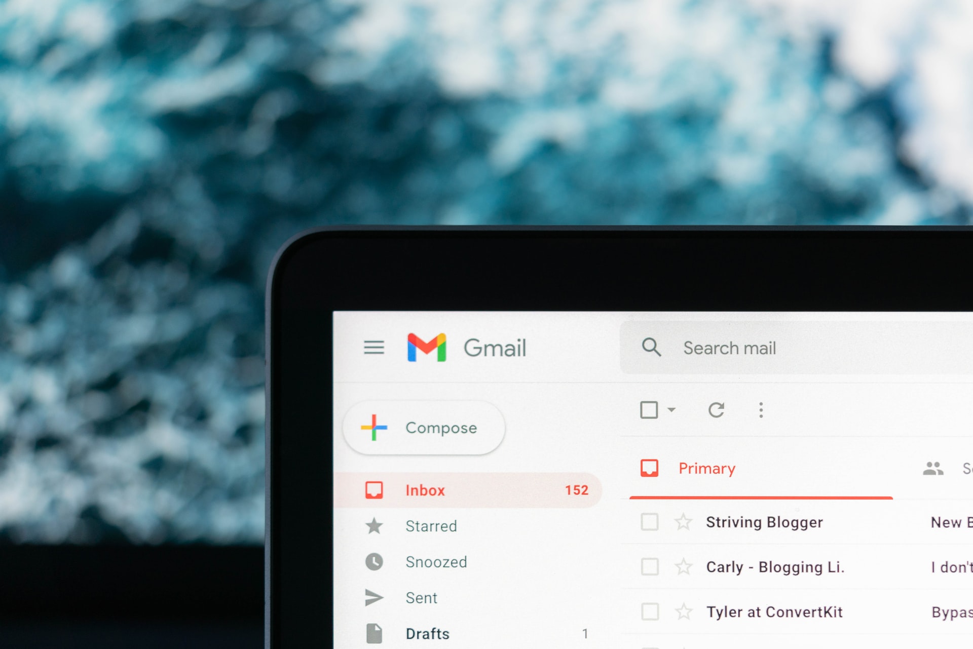 Как настроить корпоративную почту Google Корпоративный email-сервис Google называется Gmail от Google Workspace.