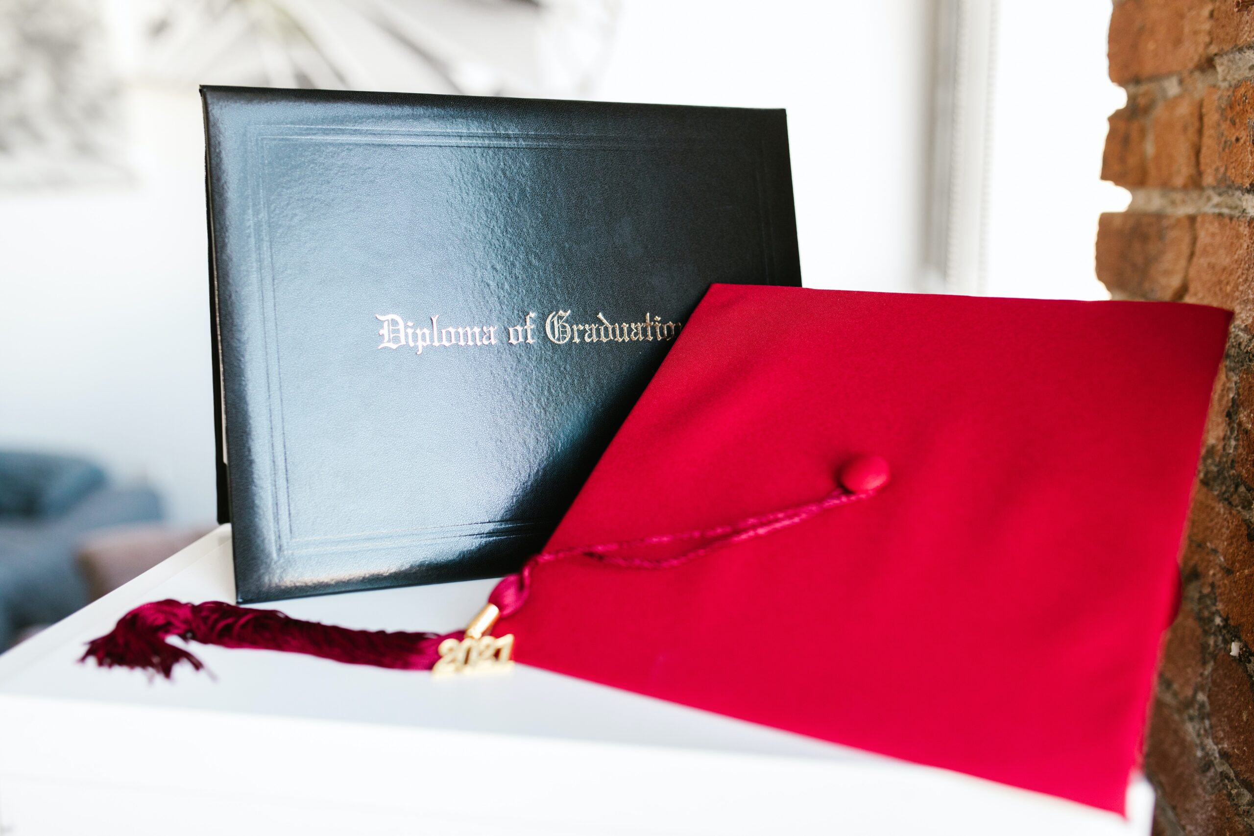 Дипломи та сертифікати